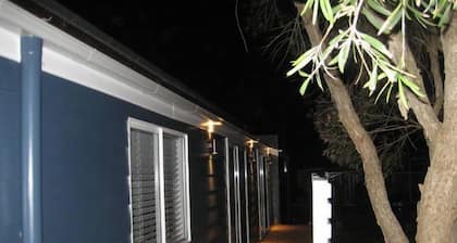 Ducks Bungalow- Lake Macquarie