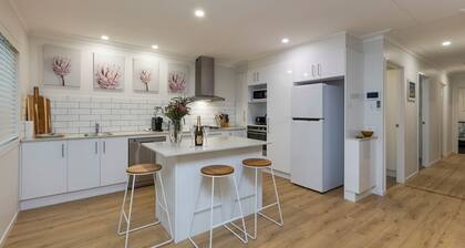 Bright Airy Beach Cottage