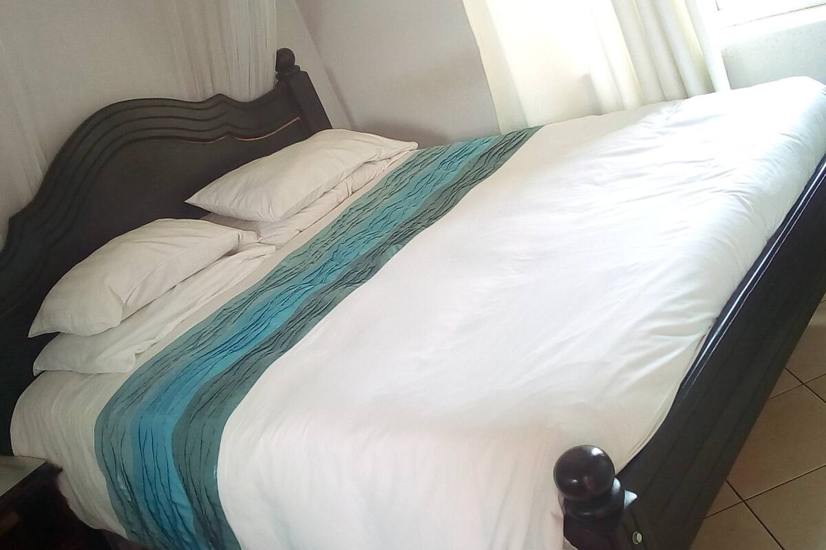 Standard Double Room | Down comforters, memory foam beds, desk, WiFi (free)