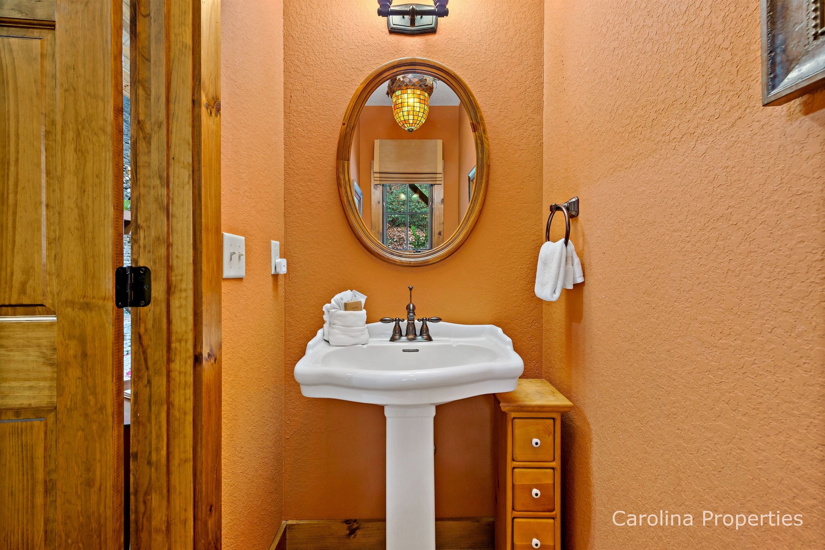 Thistle Ridge by Carolina Properties - Lake Adger Lakefront, Fire Pit, Views!!