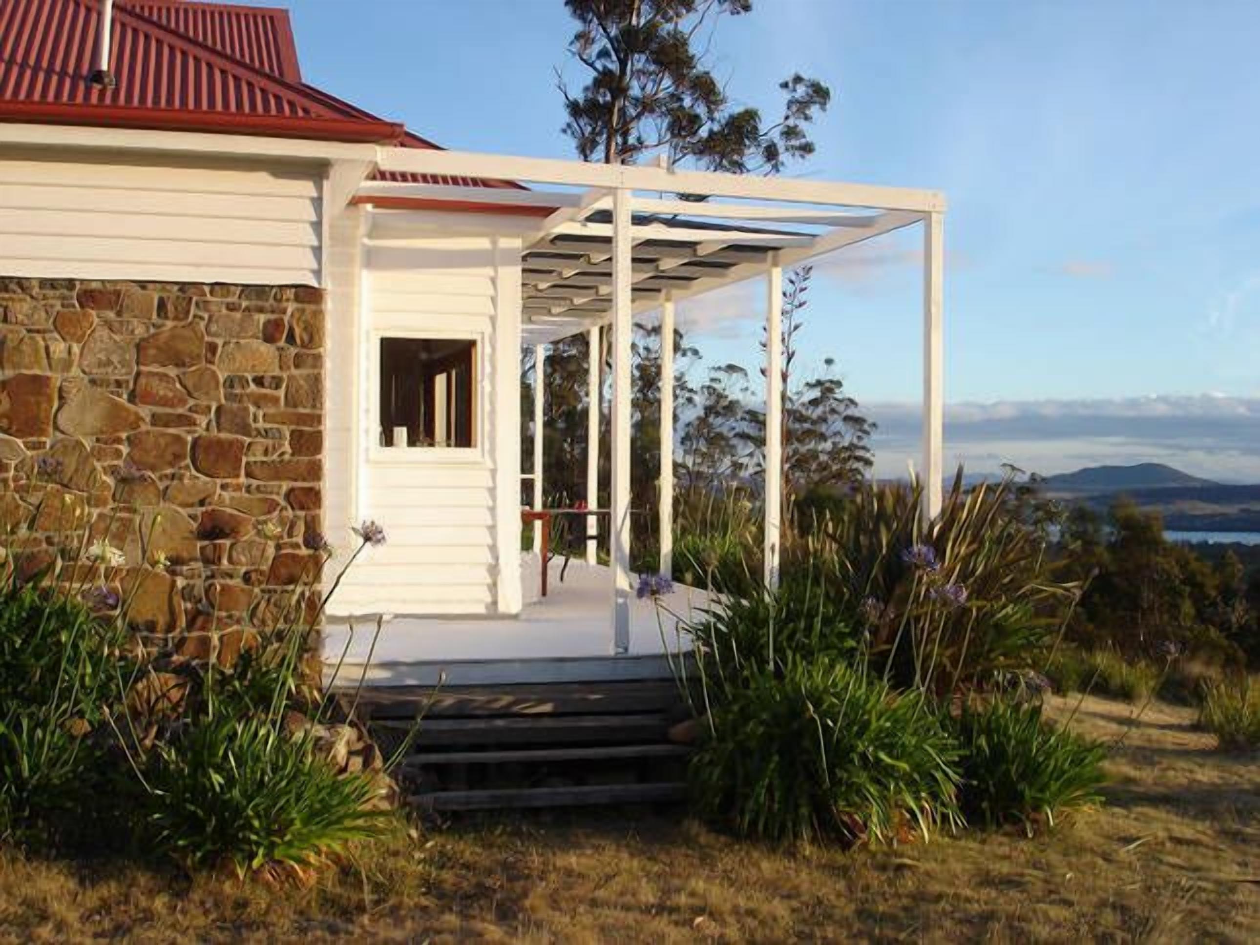 Annie's Cottage Orford — image 7