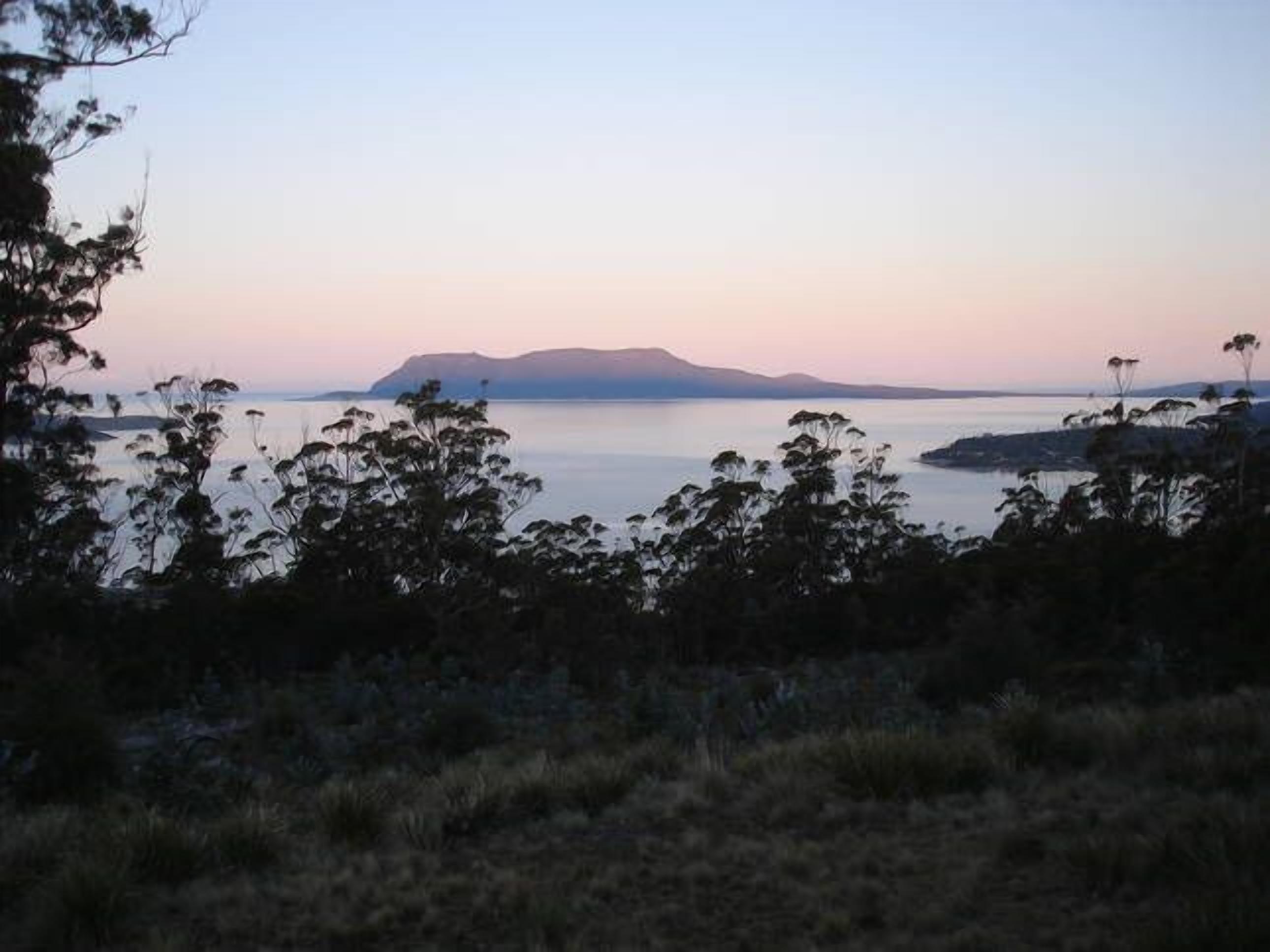 Annie's Cottage Orford — image 8
