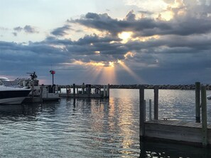 Marina - Chic and Cozy Condo  (Glen Arbor)