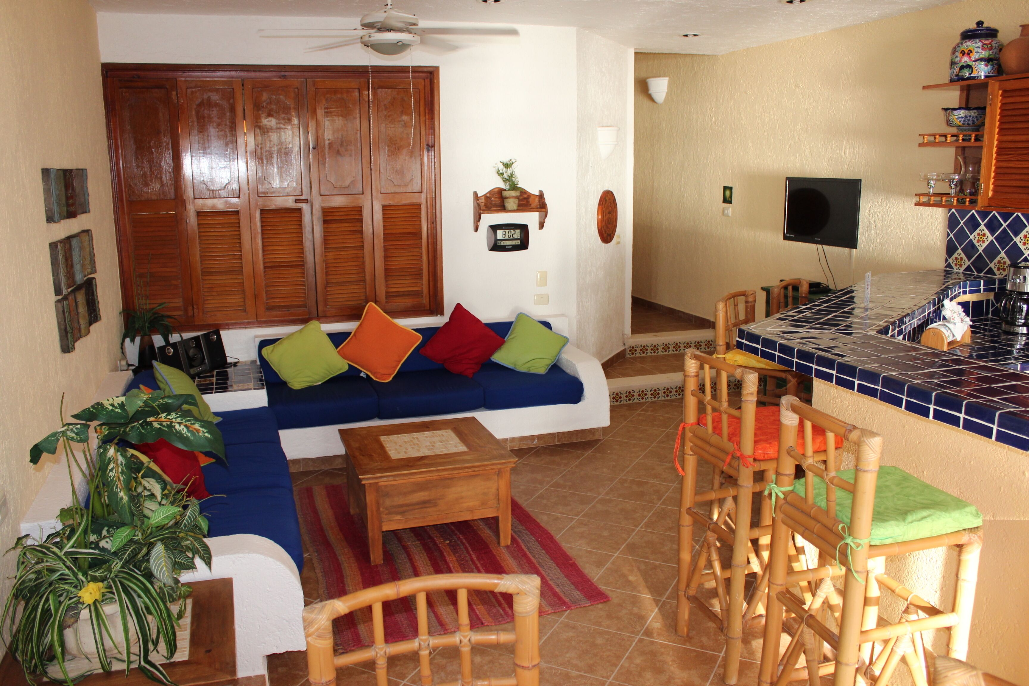 Beautiful Beachfront 2Br/2Ba (or 1BR/Ba) Condo