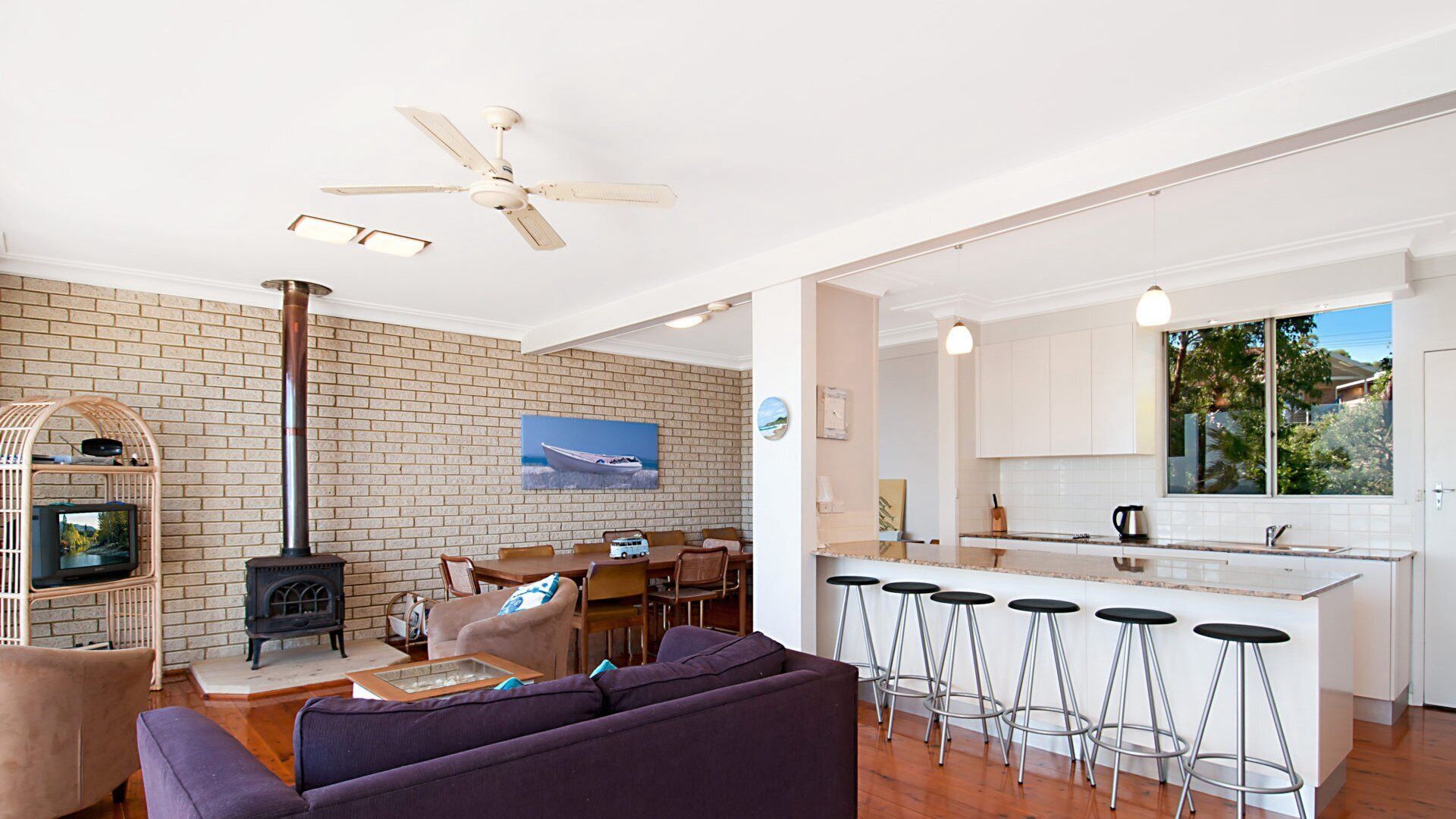 BEACHVIEW - Pets Welcome on Request