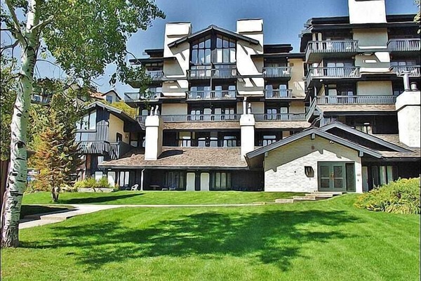 Exterior View of the building in Summer