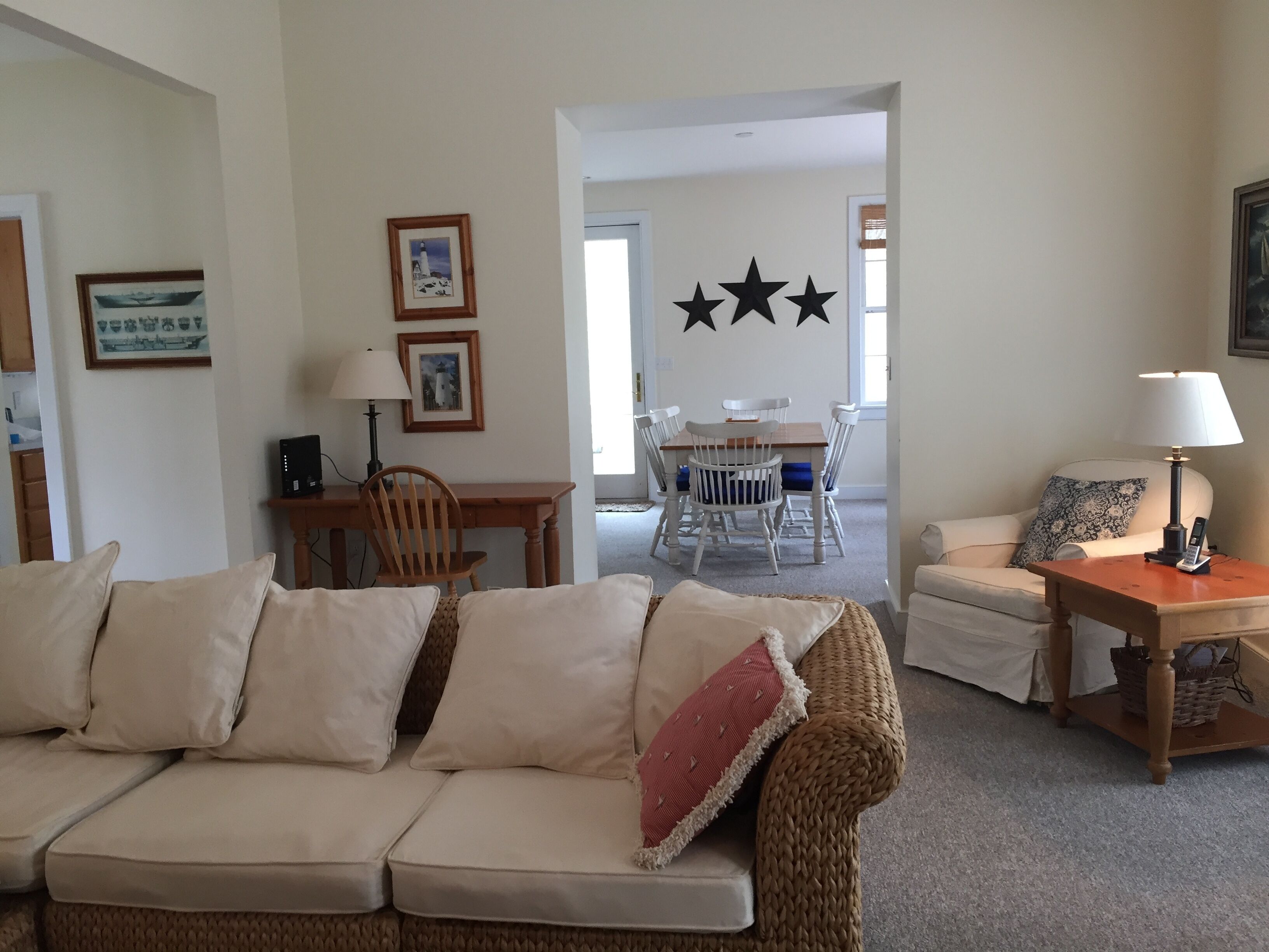 Classic Cape House/Deck/Screened Porch/Outdoor Shower