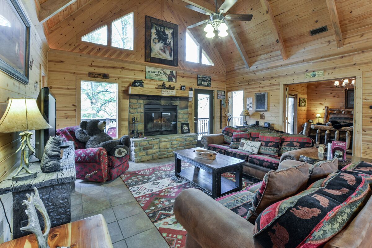 Stunning Lodge with a Wooded View