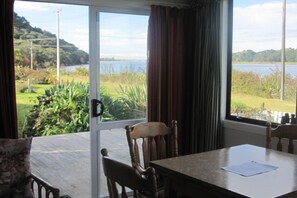 Interior - Opoutere - Nat's Place (Opoutere)