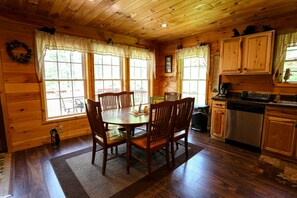 Dining - Family Friendly Affordable Vacation Home - Fully Equipped, with Kayaks and Canoe (Wells)