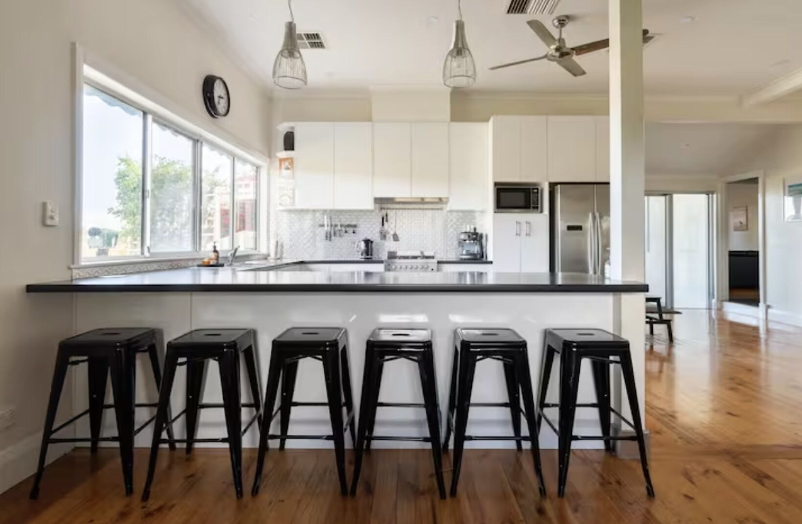 Flat Creek Retreat - McLaren Flat - 5 Bedrooms - NOTE; CHARGE IS PER BEDROOM