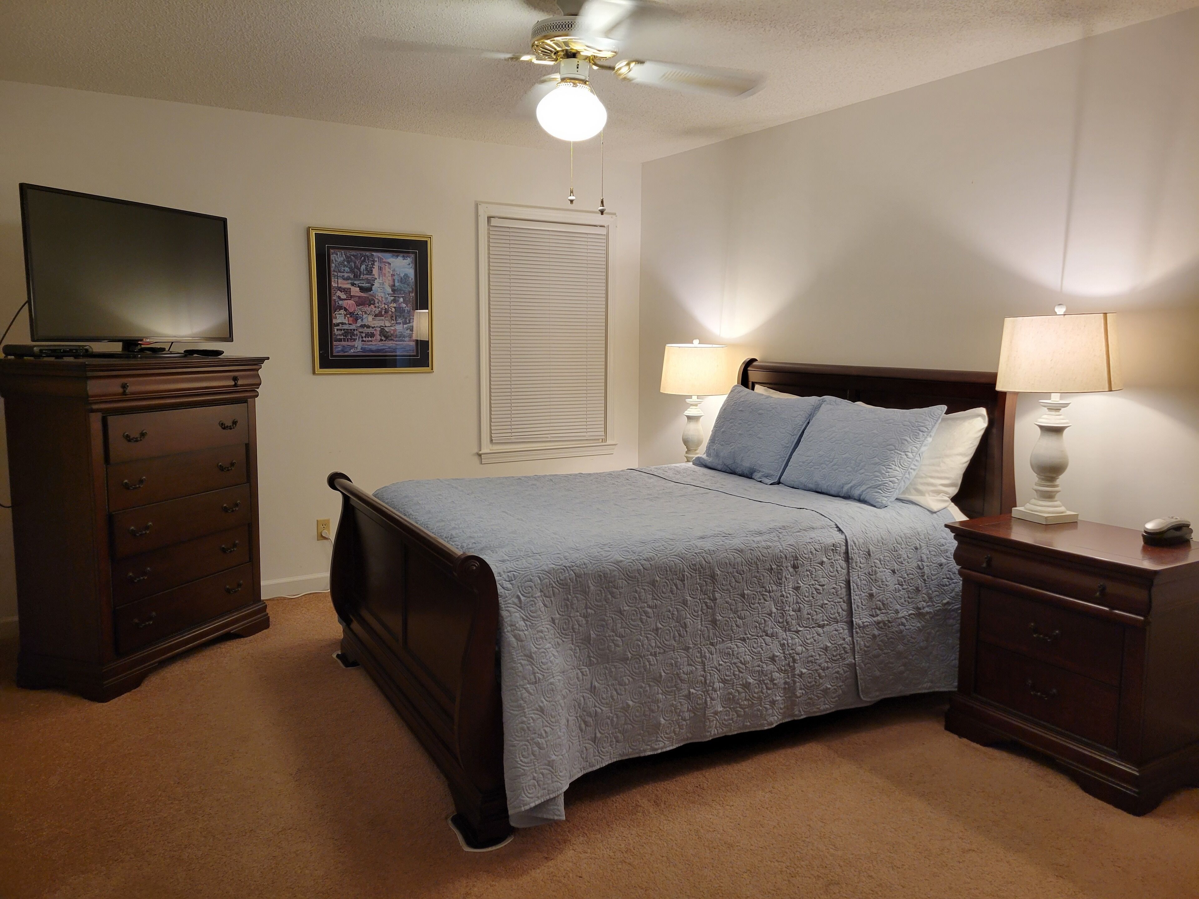 Mary's Place​ -A waterfront fisherman's retreat (daily/weekly/monthly)