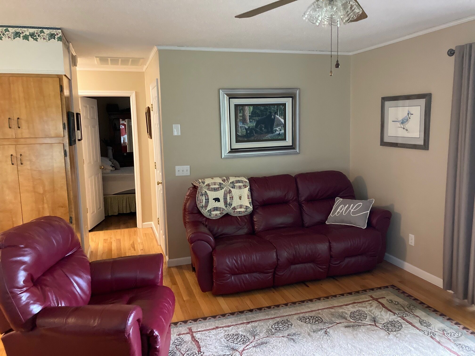 Enjoy a quiet mountain getaway in the mountains near Franklin, North Carolina