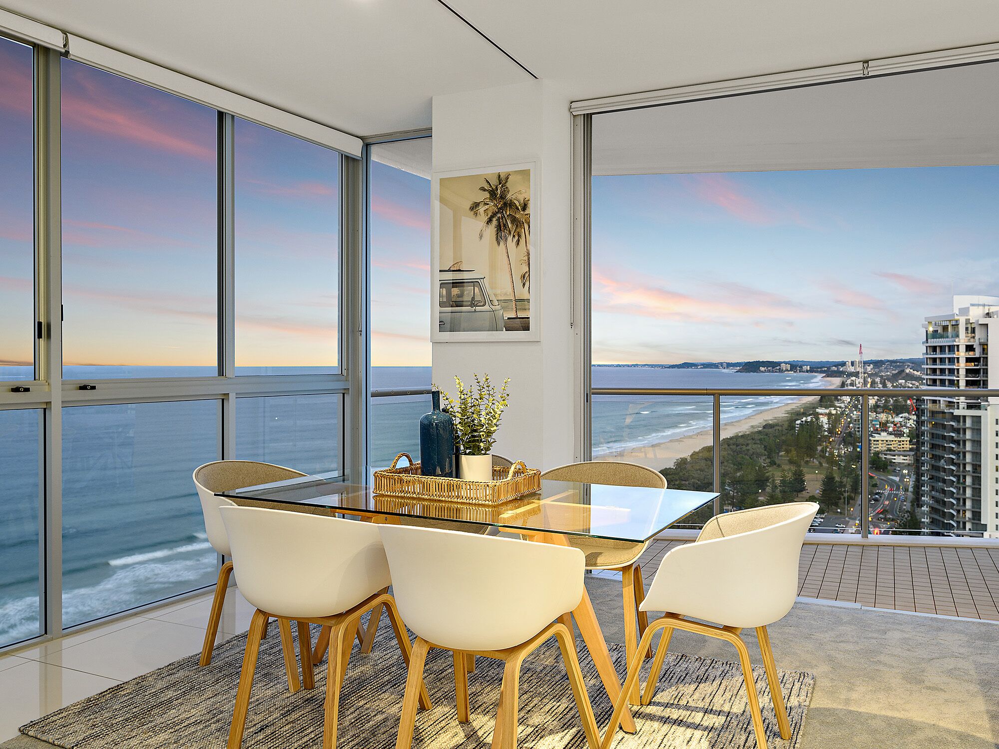 Air On Broadbeach Level 22 Beachfront VIEWS!!! — image 14