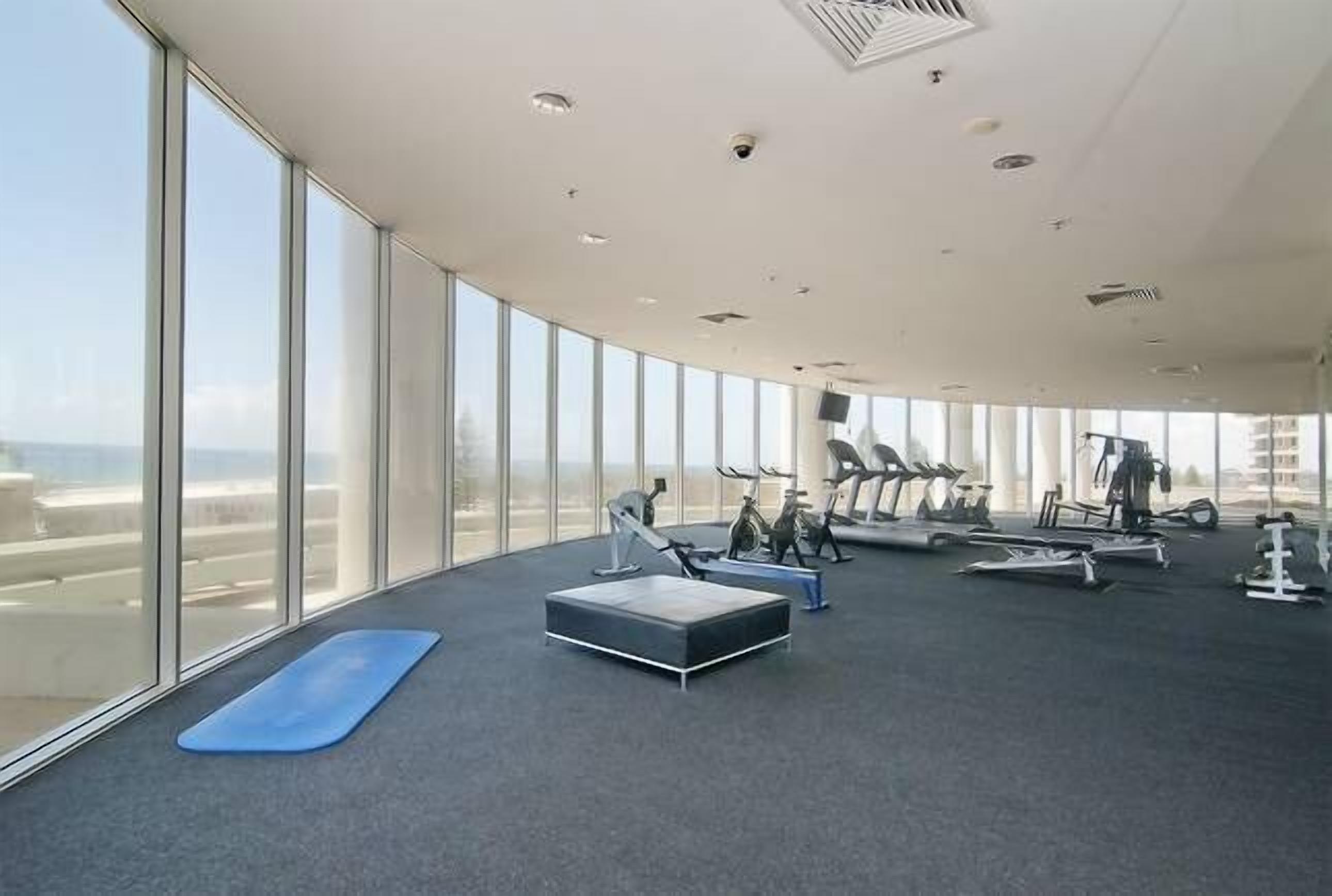 Air On Broadbeach Level 22 Beachfront VIEWS!!! — image 27