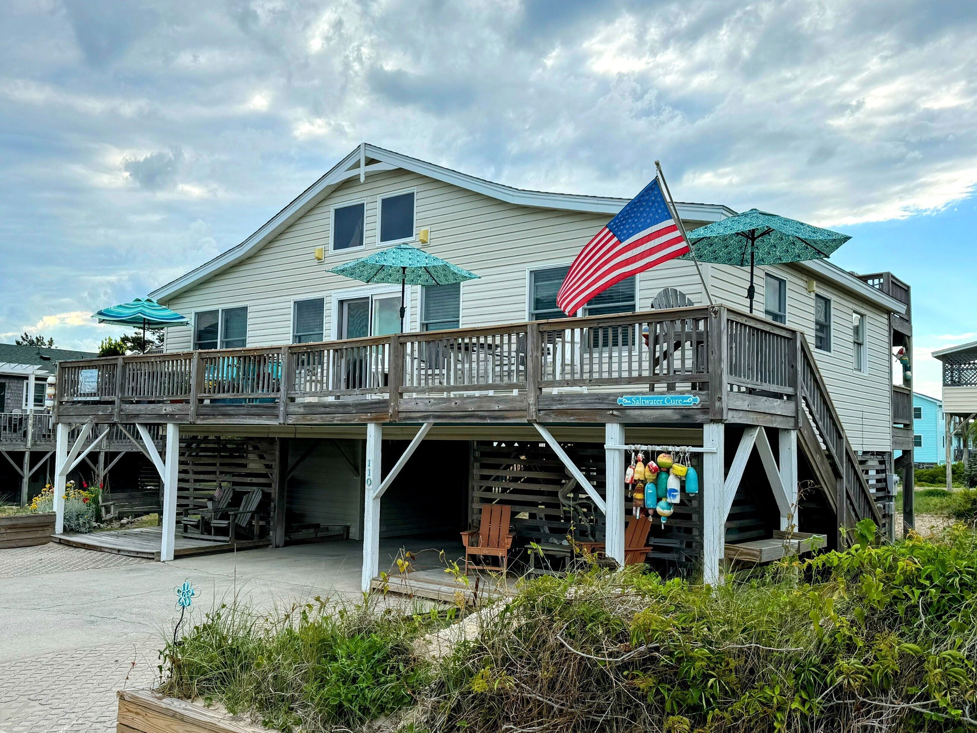 70 Steps to Quiet Beach! 3 Decks/Great Views! Updated~Delightful~So Much Fun!!!