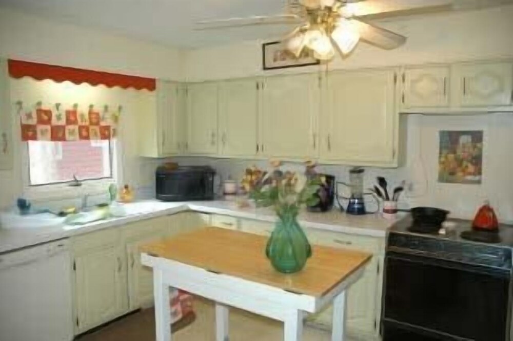 Grama's House-Landis rental