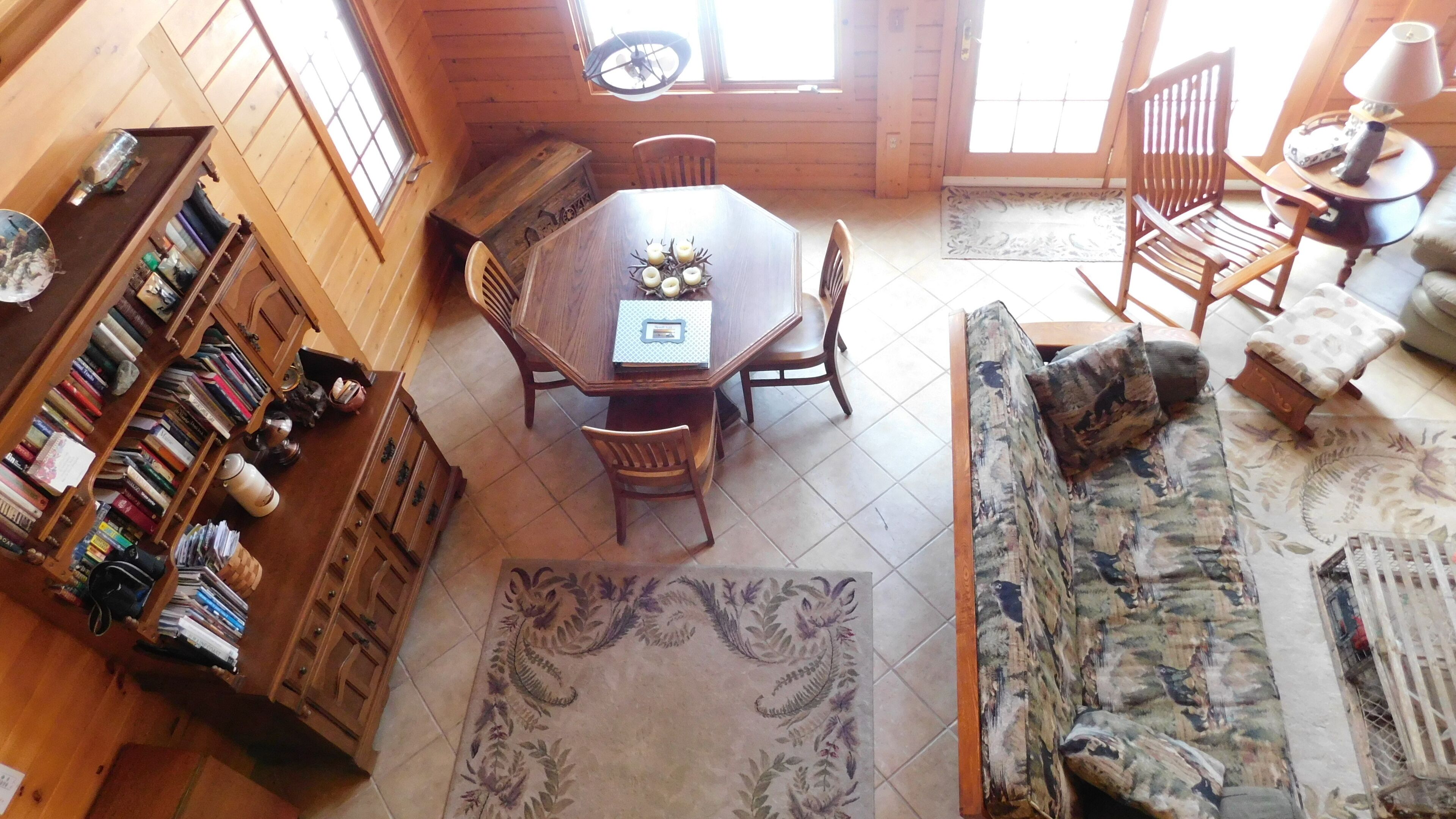 Bear Beach Maine! Oceanfront Log Cabin, Secluded Sandy Beach, Sunsets & Sauna