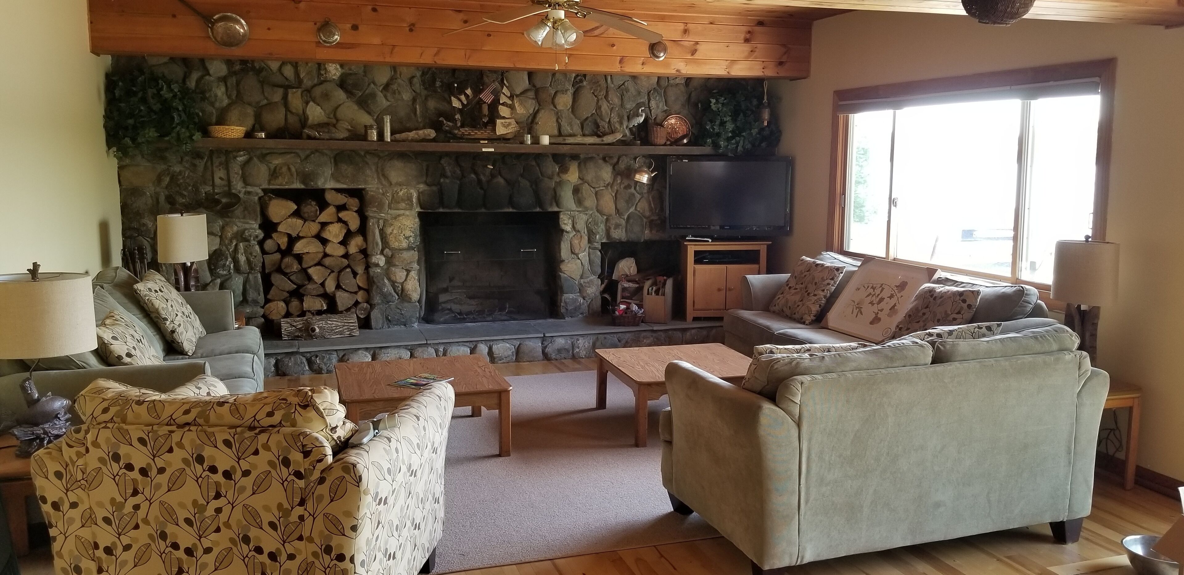 A Spacious Waterfront Lodge