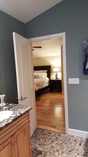 4 Schlafzimmer, Bügeleisen/Bügelbrett, kostenloses WLAN, Bettwäsche