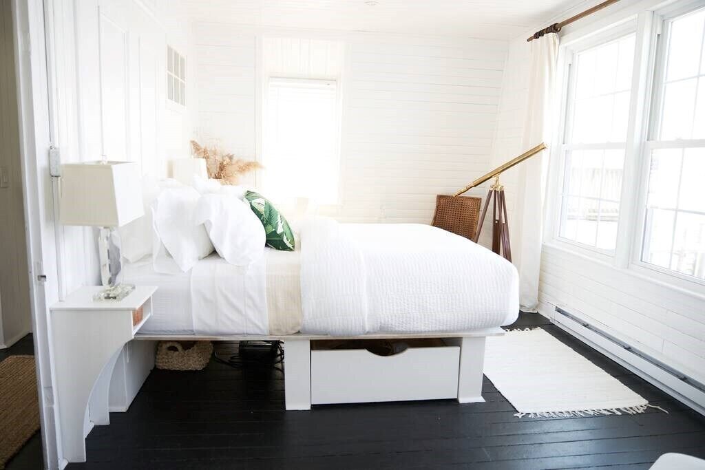 Cottage 29 - Luxury Waterfront Getaway Cottage