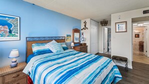 Unclassified image, 4 of 38, button - XPLORIE ACTIVITIES & LINENS INCLUDED*! ! QUAY 2BR/2BA Condo with Ocean & Bay Views! (Ocean City)