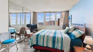 Room - XPLORIE ACTIVITIES & LINENS INCLUDED*! ! QUAY 2BR/2BA Condo with Ocean & Bay Views! (Ocean City)