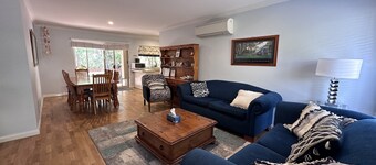 Seahaven Villa; Tucked in town - Acceso para sillas de ruedas