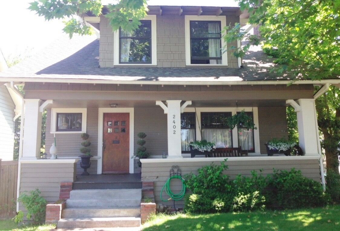 Queen Anne Charmer ~ Walk To Many Amenities