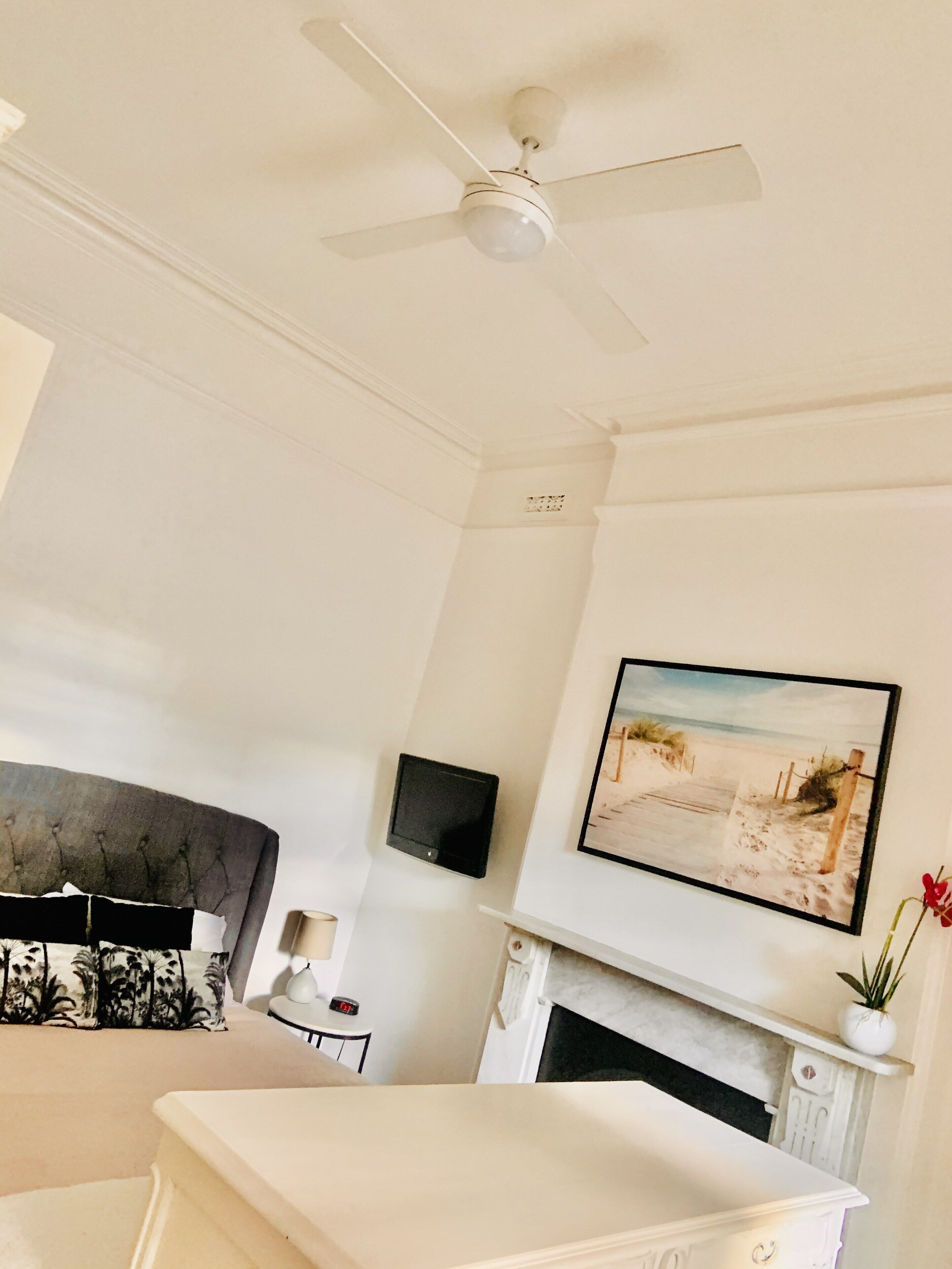 4 bedroom house 2 mins walk to manly beach — image 16