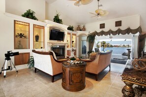 Interior - Villa Laguna - Stunning Views! Elec & solar heated pool, spa on Gulf-access canal - SWFL Rentals (Cape Coral)