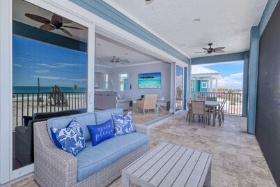 MAY 9-16 Last min Reduced!💰Book Soon! Jul 18-25 one week left Beach 🏖️ 2min walk🩴