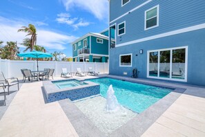 Piscine extérieure, piscine chauffée