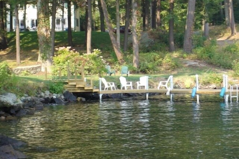 Lakeside House on Private Estate