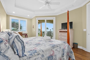 3 bedrooms, iron/ironing board, travel crib, free WiFi