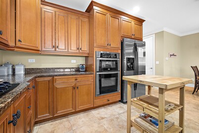 Oceanfront -Corner-3 Bed/ 3 Bath-Heated Pool-Pet Friendly