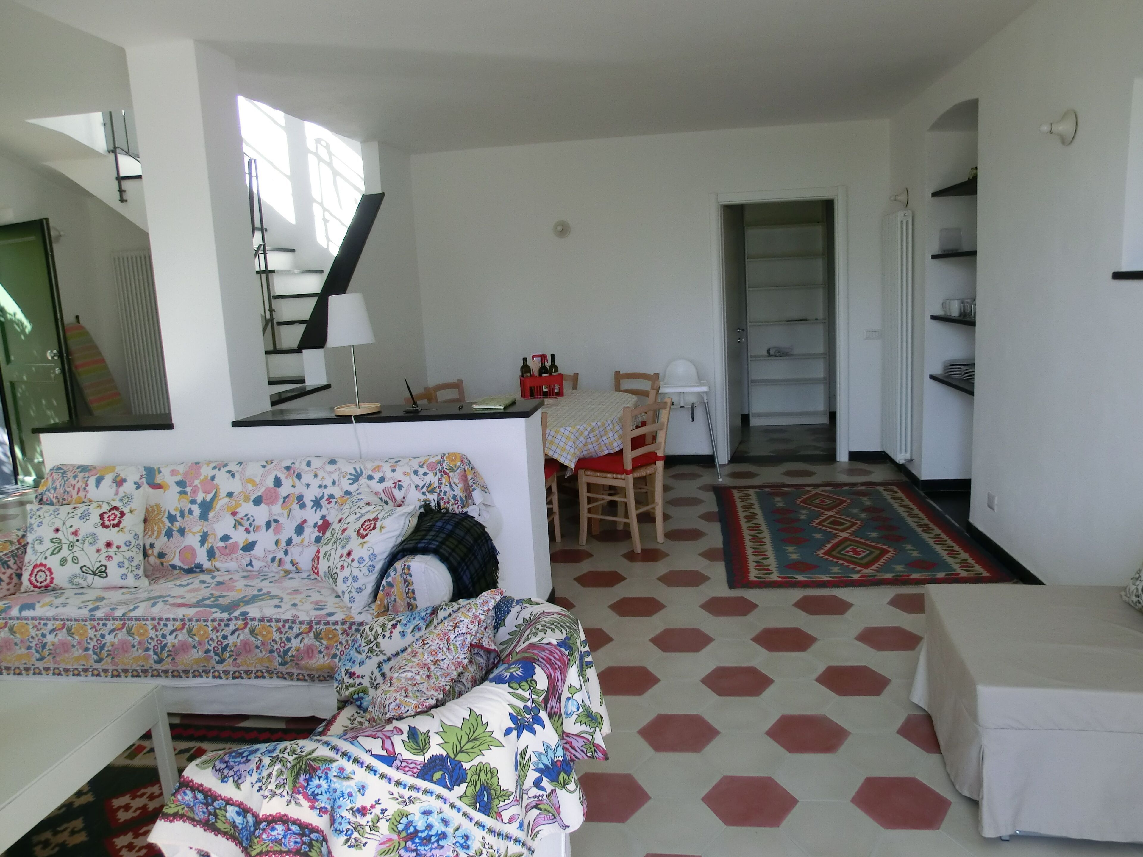 Casa di campagna restaurata con cura a Olive Grove con vigneto a 10 minuti dal mare