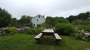 تناول الطعام بالخارج