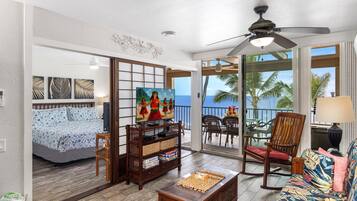 2 bedrooms, in-room safe, desk, iron/ironing board