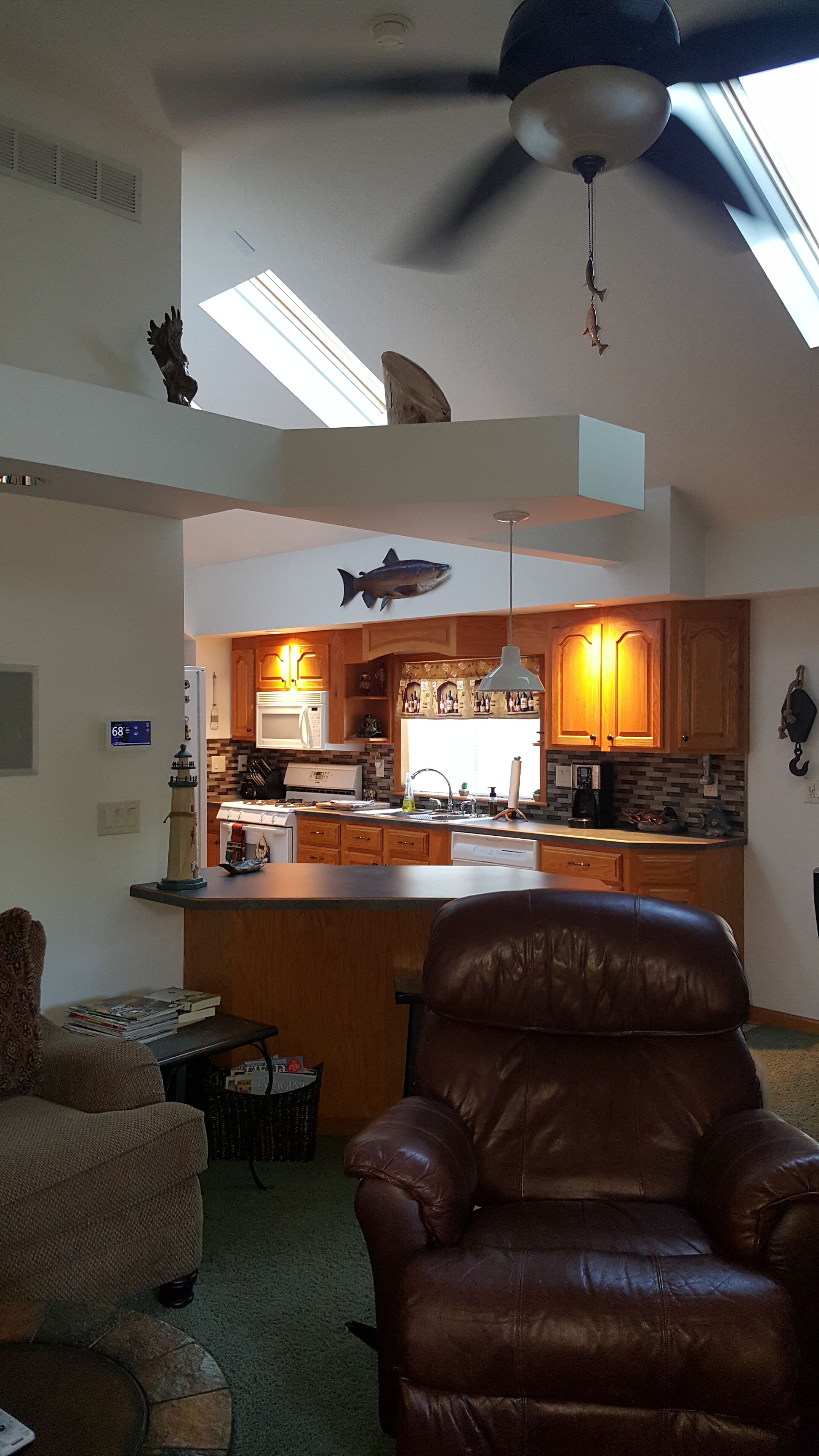 Charming 3 bedroom cottage between Croton & Hardy Dams with Dock available.