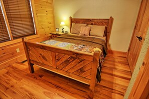 4 bedrooms, free WiFi, bed sheets