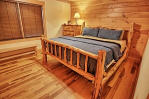 4 bedrooms, free WiFi, bed sheets