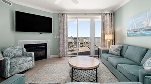 Télévision, cheminée, Netflix, lecteur de DVD