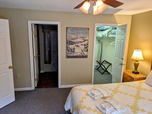 2 bedrooms, iron/ironing board, travel crib, free WiFi