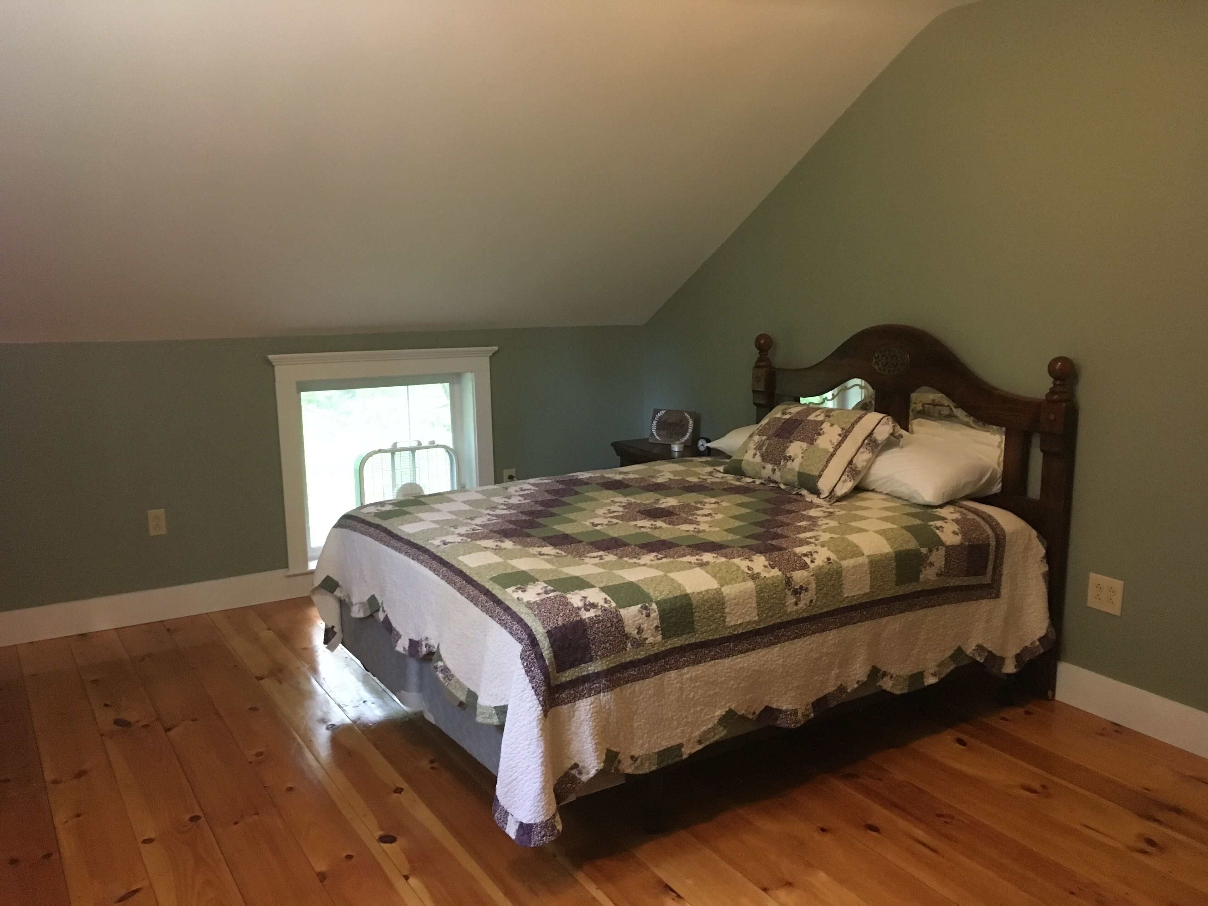 Beautiful Fly Creek Carriage House close to Coop!