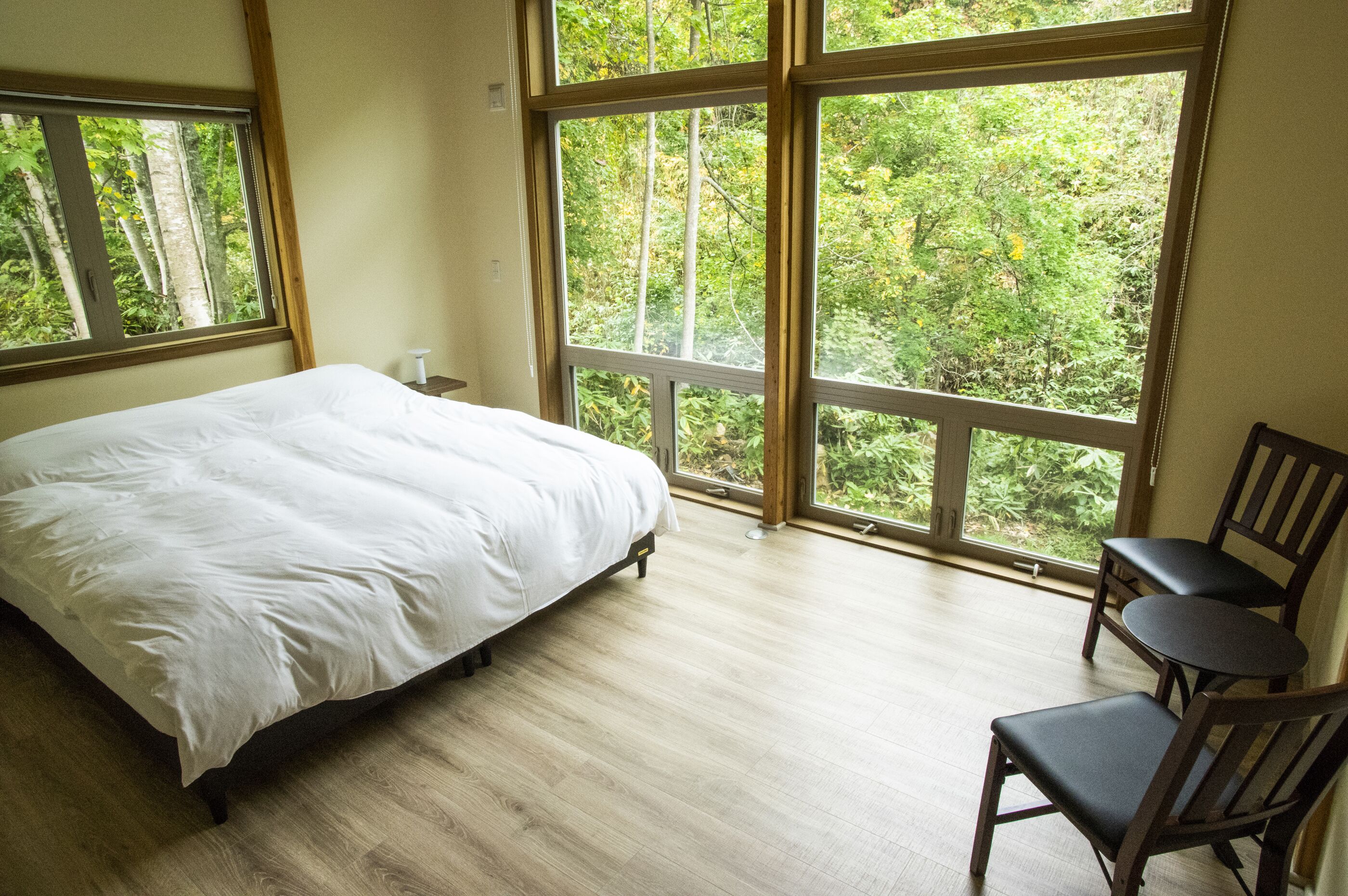 4 bedrooms, WiFi, bed sheets