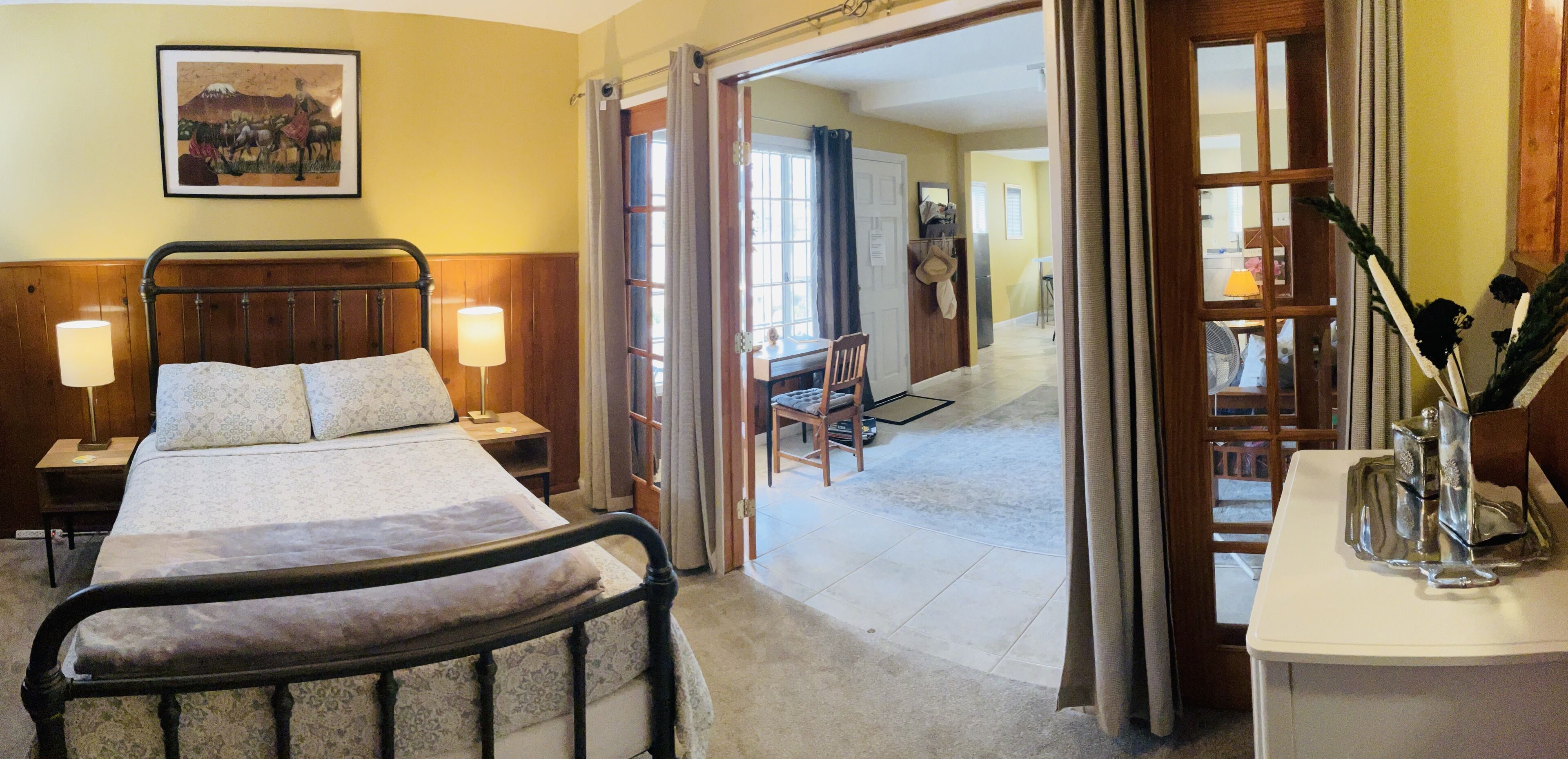 Cool, Airy, Clean Apt in LA, nr Hollywood, DTWN LA, mins to Pasadena Rose Bowl.