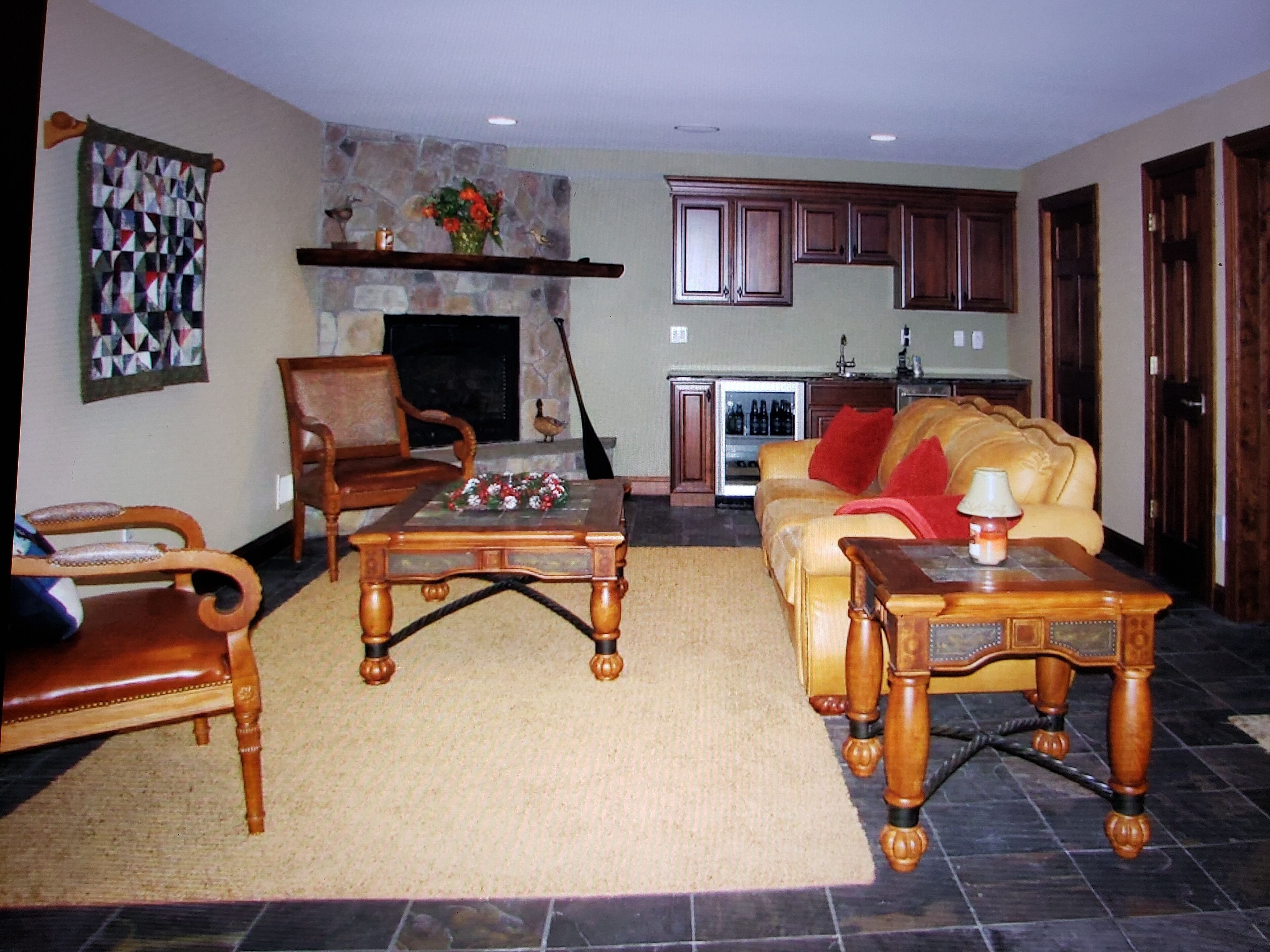 Smart TV, fireplace, DVD player, books