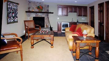 Smart TV, fireplace, DVD player, books