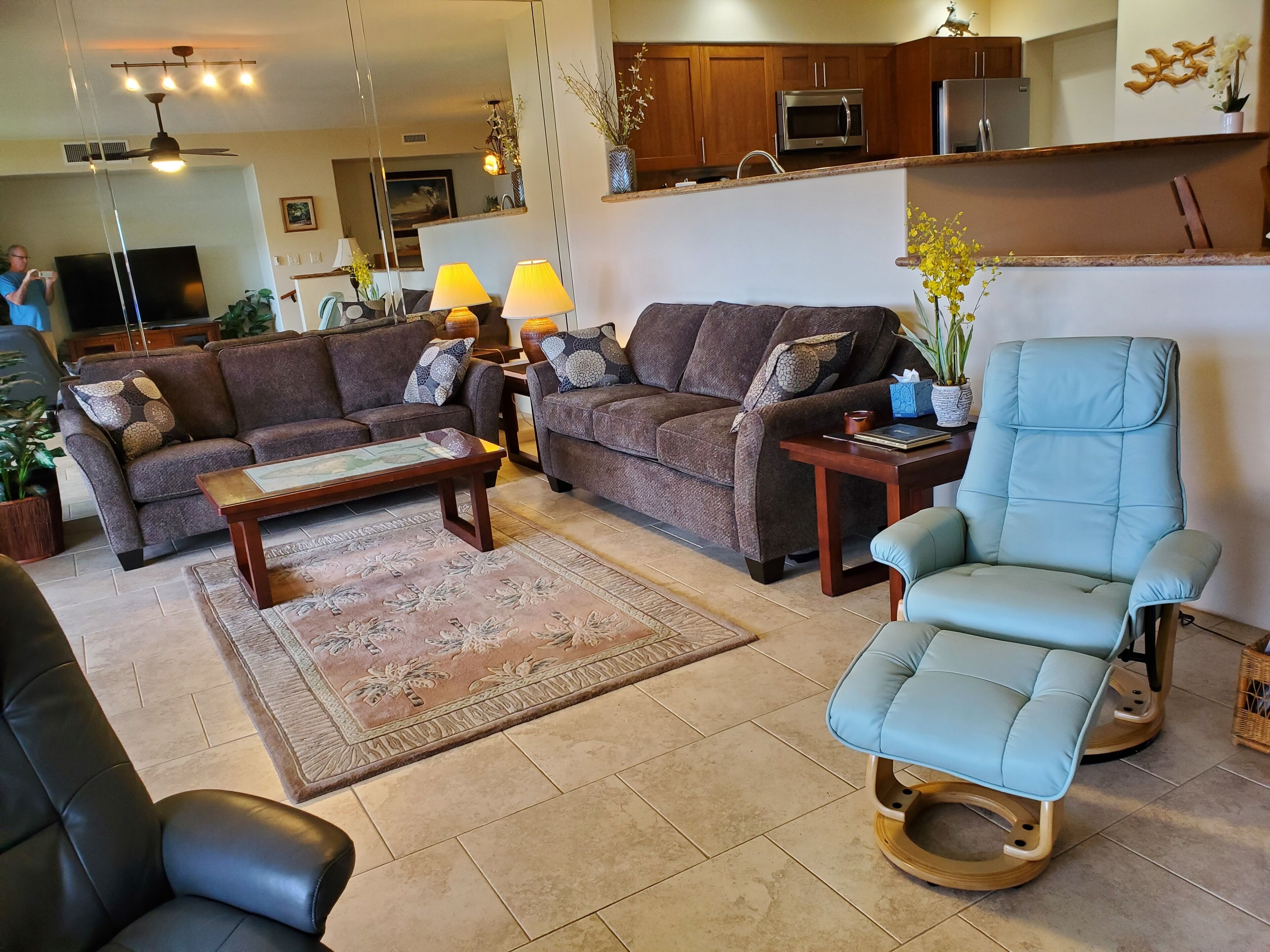 L-202 Kaanapali Royal, Ocean, Fairway Views, Gorgeous , Convenient Location - Photo 2